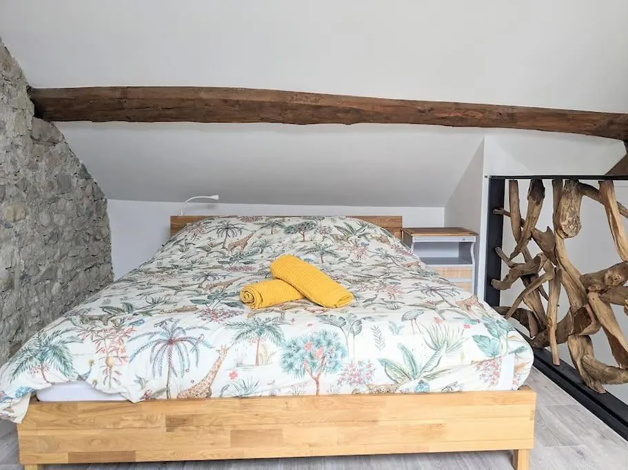 Holiday home La Balme St Jo, Vue, Calme Et Piscine 6 Chambres Mures-les Balmettes